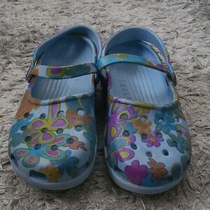 Colorful Floral Maryjane Crocs W9